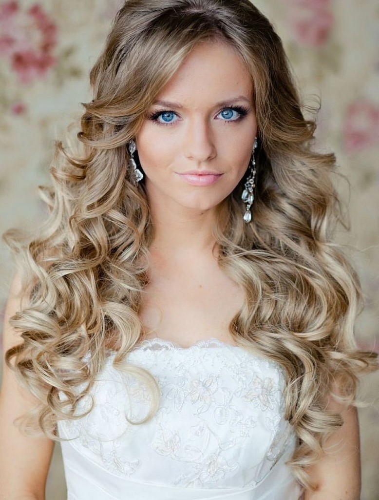 Voluminous Curls Elegant Wedding Hairstyle Idea Voluminous Curls Elegant Wedding Hairstyle Idea