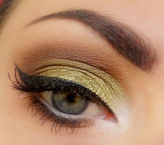 neutral shadows