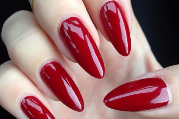 Wine-Red-Stiletto-Nails1-600x400