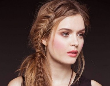 Chic-Side-Braid-Hairstyles-686x1024